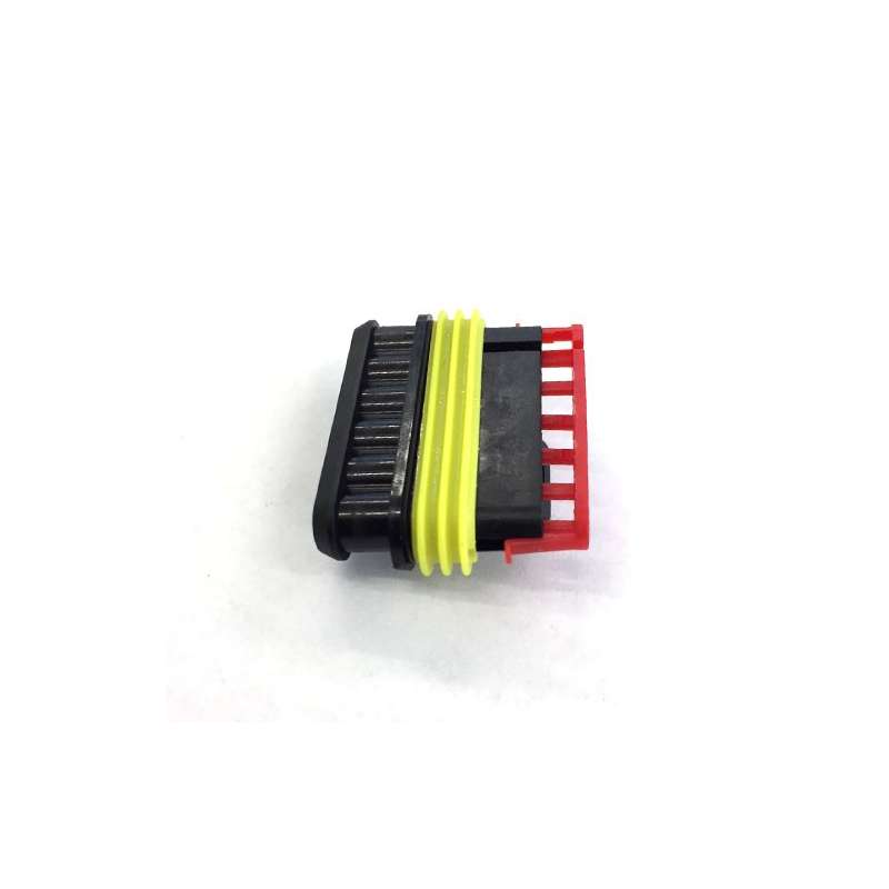 M11  CONNECTEUR MÂLE