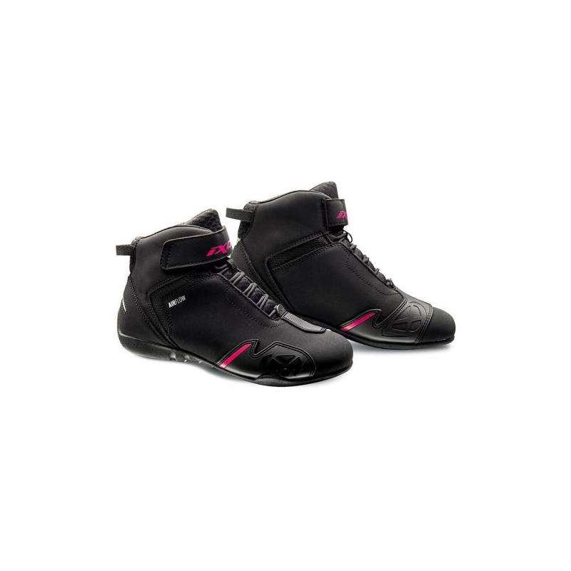 Chaussure IXON GAMBLER LADY NOIR/FUSHIA
